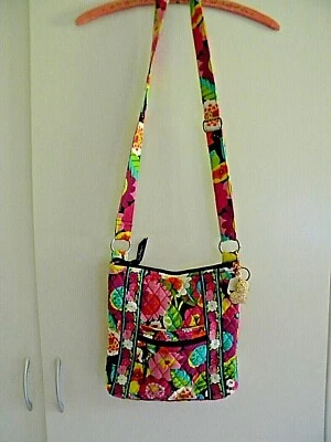 $26.99 • Buy Vera Bradley Va Va Bloom Purse Shoulder Bag & Rhinestone Heart Keychain 