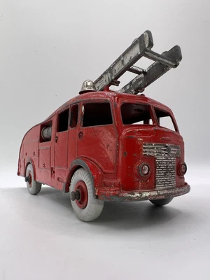 £18.50 • Buy Meccano Dinky FIRE ENGINE No 555 1954