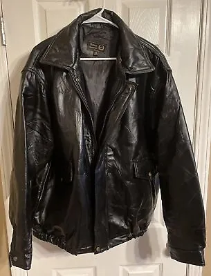 Lightly Worn Victory Sportswear Men's Heavy Leather Bomber Jacket Black XL • $74.99