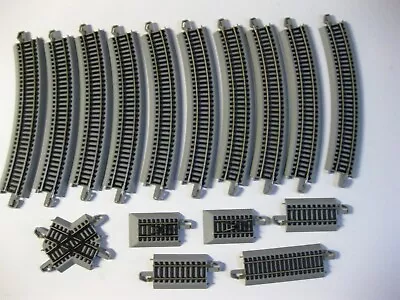 $12 • Buy Lot Of 16 HO Scale, Bachmann E-Z Track
