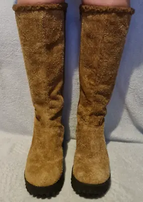 Vintage Womens Rocket Dog Suede Boots - Size 8 1/2 - Tan Furry/Hairy Suede • $89.10