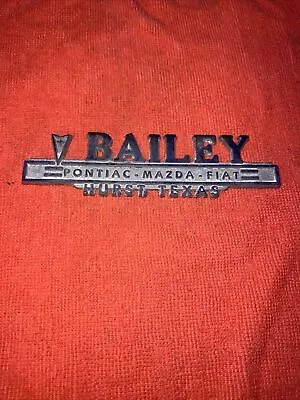 Vintage Bailey Hurst Texas Dealer Car Emblem Badge Metal Placard • $12.95