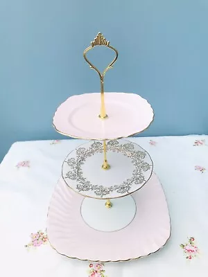 Pretty 3 Tier Pink & Gold Mismatched Vintage China Cake Stand 🌸🌟 • £14.25