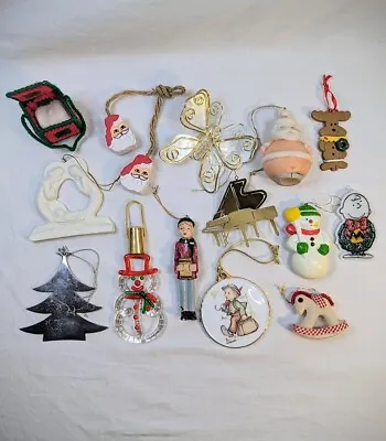 Lot Of Vintage Christmas Ornaments Peanuts Hummel Avon Fitz & Floyd Lucite • $0.99