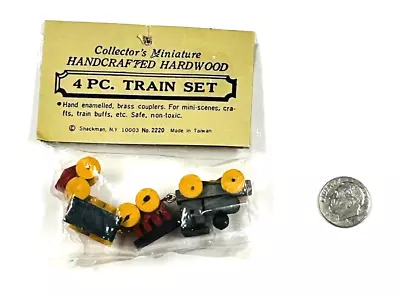 Miniature Wood Train Set Handcrafted Collector's Miniature Made In Taiwan #2220 • $3.99