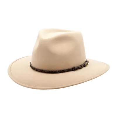 Traveller SandAkubra • $300