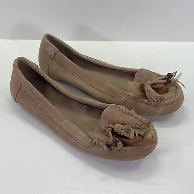 Minnetonka Moccasin Feather Beaded Tassel Brown Leather Flat Boho Peasant Size 8 • $18.95