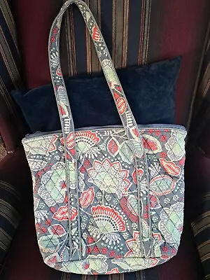 Vera Bradley Tote $10 • $10