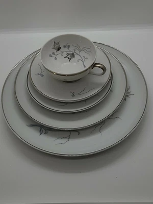 $40 • Buy Eschenbach Bavaria Germany VTG Baronet China SILVER ARBOR - 5-pc Place Setting