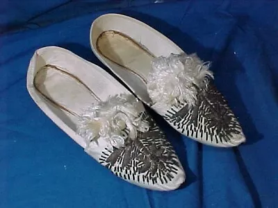 Early 1800s WOMANS White KID LEATHER SLIPPERS W SILVER BULLION THREAD + POM POMS • $9.95