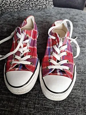 Converse Ladies Tartan Low Tops Size 4  Good Used Condition • £18.99
