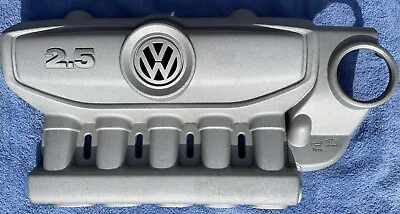 2006 2007 2008 2009 2010 Volkswagen New Beetle 2.5L Upper Engine Cover 07K103925 • $75