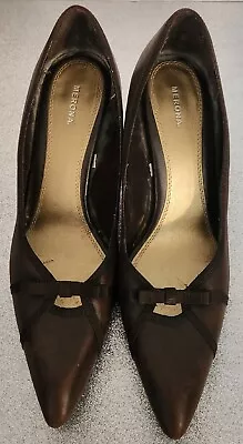 Merona Heel Brown With Bow Leather Pump Size 10 • $14.50