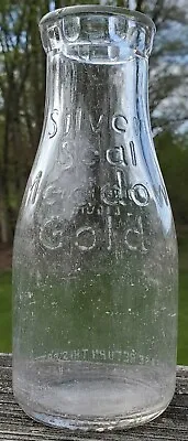 Silver Seal Meadow Gold Dairy One Pint 1 Pt Milk Bottle Round Embossed  • $19.88