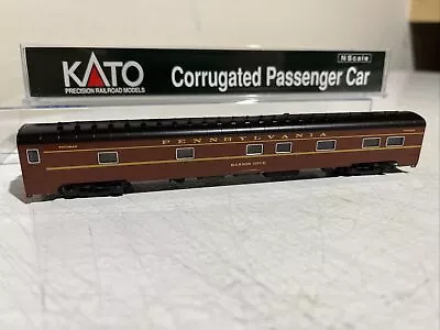 Kato 106-068-C - Pullman Passenger Lounge Sleeper - Pennsylvania “Harbor Cove” N • $29.99