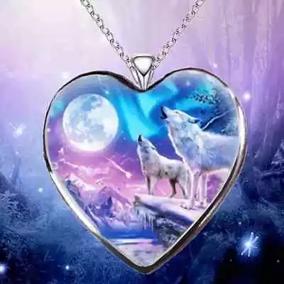 Creative Heart Wolf Necklace Colorful Fashion Animal Wolf Pendant Charm Men Gift • $9.98