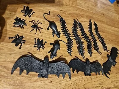  Bundle Of 15 Gothic Fake Millipede Spider Rats Flies Props Toys • £12