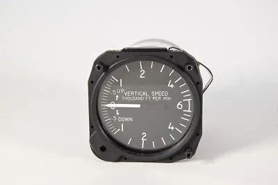 United Instruments Vertical Speed Indicator 7060 VSI SN: 16678 Guaranteed • $295