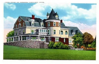 Howe Marot Jr. College Thompson Connecticut Postcard • $2.99