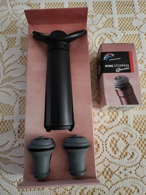 $14.99 • Buy Vacu Vin Wine Saver Concerto 4 Piece Set Vacuum Pump Stand 2 Wine Stoppers 