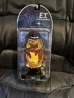 E.T. The Dress Figure Limited Edition ToysRUs Exclusive 2001 20th Anniversary • $49.99