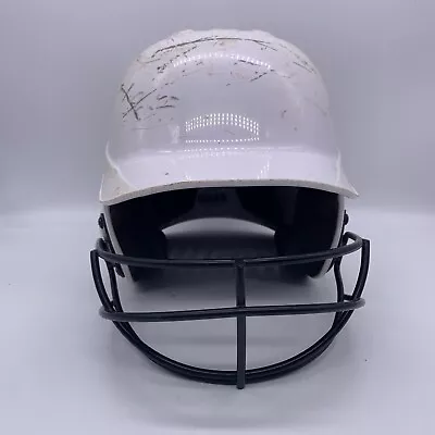 Mizuno MVP Series White Adult Batting Helmet  (6 3/4  - 7 3/8 ) With Face Guard • $38.25