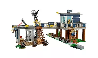 LEGO CITY: Swamp Police Station (60069) • $160