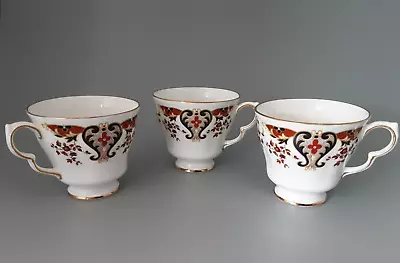 Colclough Royale Tea Cups X3 Bone China • £9.99