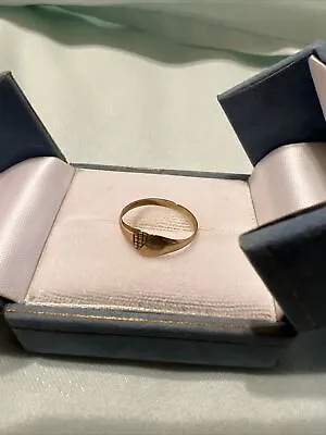 9CT Gold Heart Ring Zales Jewelers - Wedding/Anniversary/Valentines/Birthday/etc • $105