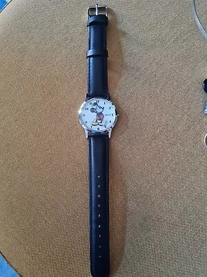 Vintage Ingersoll Disney ZR26090 Mickey Mouse Quartz Gents Leather Watch • £15