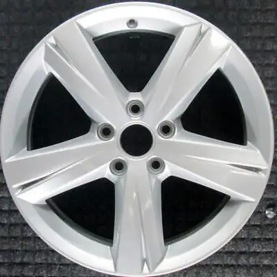 Volkswagen Passat Painted 17 Inch OEM Wheel 2012 To 2015 • $178