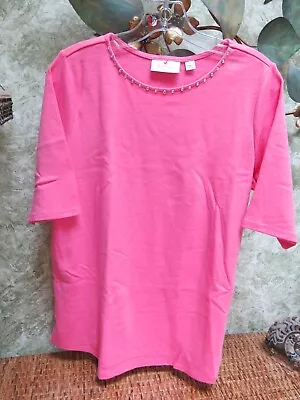 Nwt Quacker Factory Pink Short Sleeve Pullover Top/size M/rhinestone Neckline • $12.99