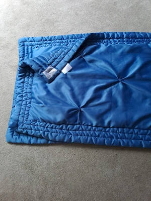 £6 • Buy Jeff Banks Bed Throw