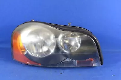 2006 Volvo XC90 Right Side Headlight • $79.99