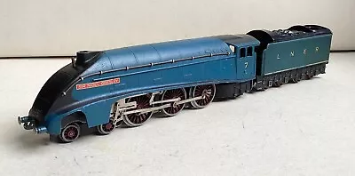 HORNBY DUBLO 3-Rail EDL1 - LNER 4-6-2 Class A4 LOCO “SIR NIGEL GRESLEY” & TENDER • £49.99