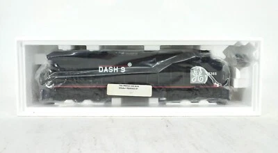 $225 • Buy Lionel 18826 GE Demo 8365 O Gauge Dash-9 Diesel Locomotive