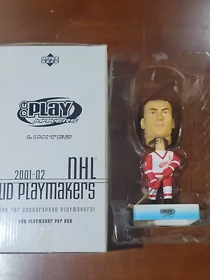 $29.25 • Buy 2001-02 UD Playmakers Bobble Heads #SYA Steve Yzerman    *S5070