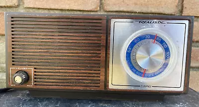 Vintage Realistic AM Radio Model 12-679 - Tandy Radio Shack • $14.95