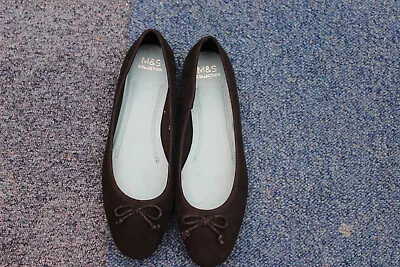 Ladies Size 6 Black  Flat Shoes From Marks And Spencers • £3.99