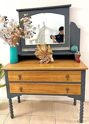 Antique 1920’s Edwardian Solid Oak Dresser. • $385