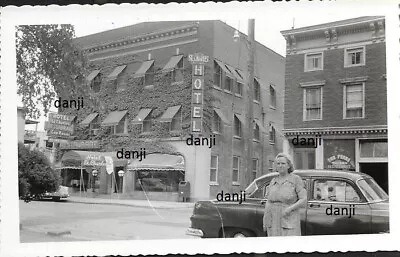 Lady By CAR By ST CHARLES HOTEL+THE FERNS Tavern In HUDSON NY*old PHOTO Snapshot • $9.99