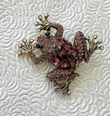 Vintage Style Frog Brooch Pin • $12.80