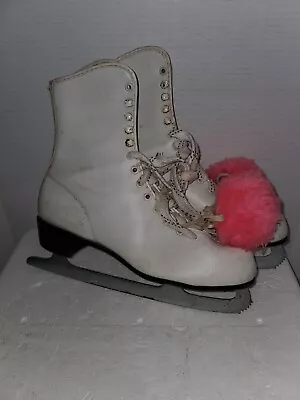 Vintage Women's White Leather Ice Figure Skates Sheffield Steel Blades • $19.99