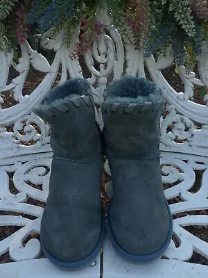 UGG Blue Suede Leather Ankle Boots Women's Size 7 • $23.95