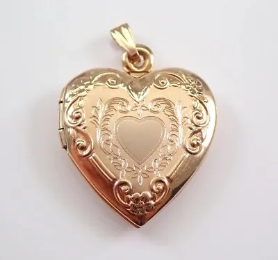 Vintage Women's Heart Flower Charm Locket 14K Yellow Gold Plated 18 Chain • $132.79