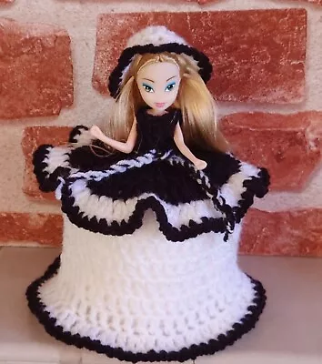 £15.99 • Buy 1 TOILET ROLL, DOLLS COVER, CROCHET HAND MADE Or Any Colour, Special