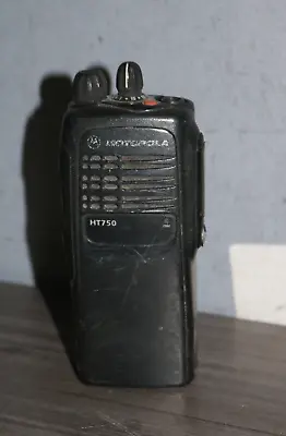 Motorola HT750 AAH25SDC9AA2AN UHF R2 Portable No Antenna  PRE-OWNED . • $40.05