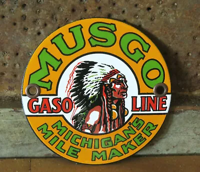 MUSGO GASOLINE Michigan's Mile Maker 4  PORCELAIN METAL GAS OIL DOOR PUSH SIGN • $72.50
