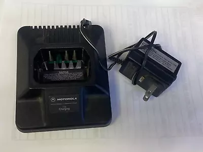 Motorola Htn9702a Desk Top Charger With Power Supply P110 P1225 Gp300 Gp350 • $18.95