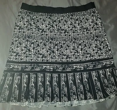 Women's Max Edition Black Skirt Size XL • $4